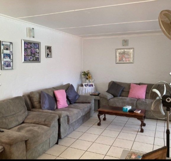 4 Bedroom Property for Sale in Amalinda Eastern Cape